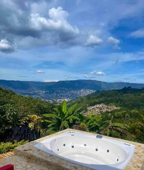 Casa Colonial De Descanso - La Casona Medellin